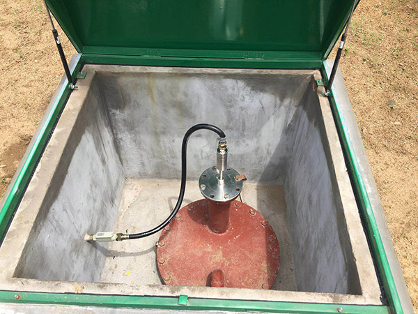 加油站液位儀現(xiàn)場(chǎng)安裝