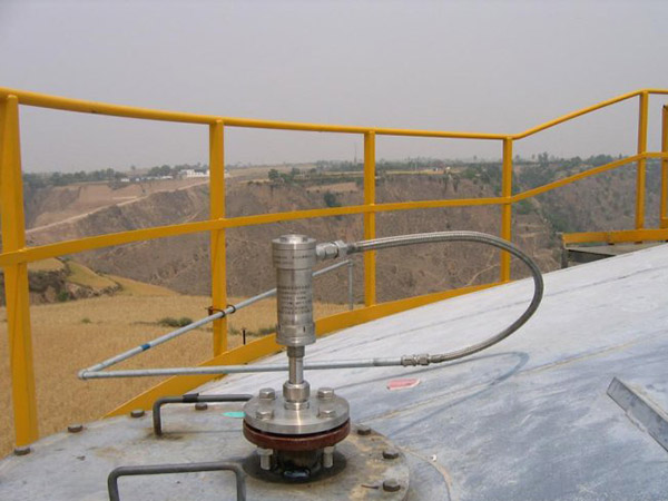 油庫(kù)液位儀安裝